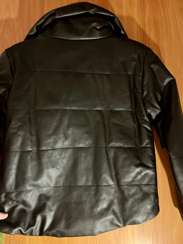 Bomber De Cuero, foto 5 de 6