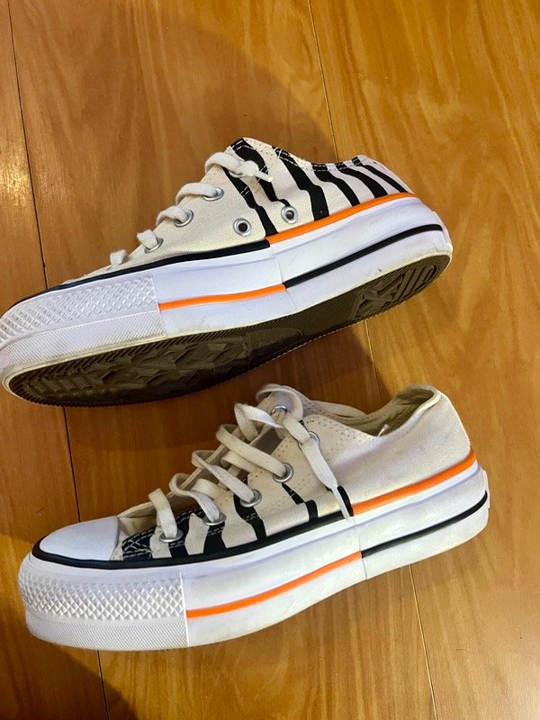 Converse talle 36.5