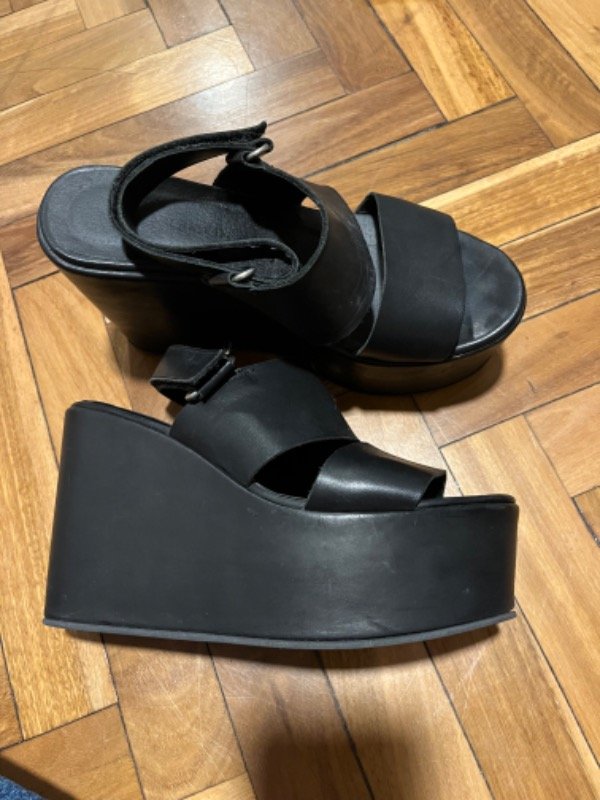 Jeffrey Campbell talle 35