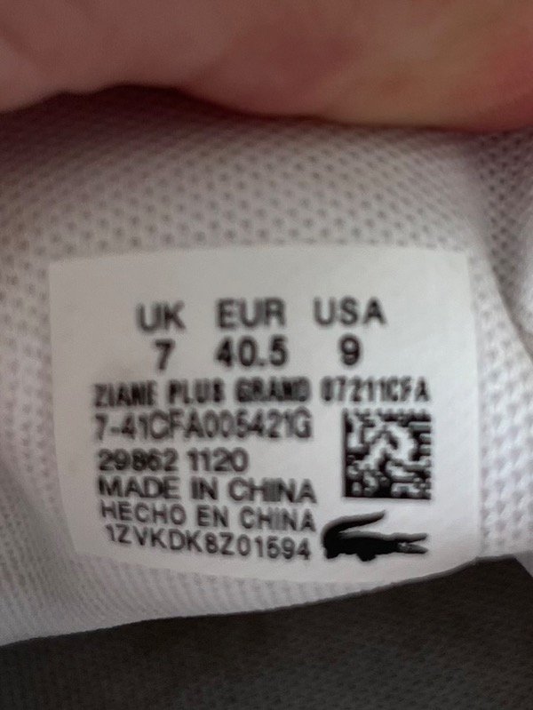 Lacoste, foto 6 de 6
